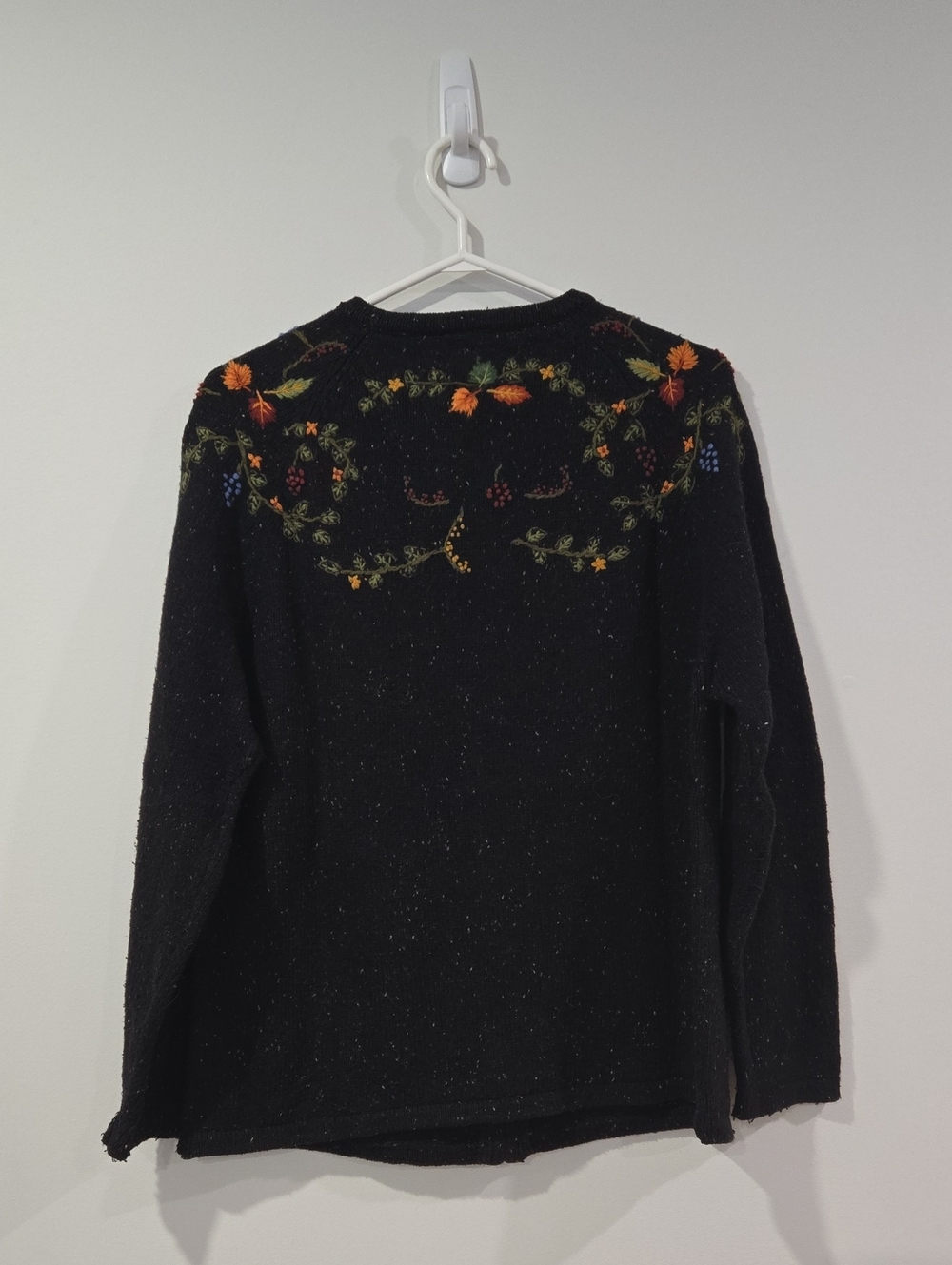 Retro Embroidered Black Zip-Up Grandmacore/Cottagecore Cardigan Sweater - Picture 6 of 9